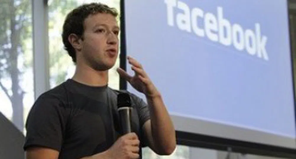 Закърбърг разочарован заради срива на акциите на Facebook