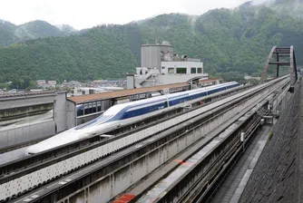 Японски влак разви 600 км/час