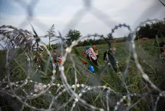 Унгария затваря границата с Хърватия