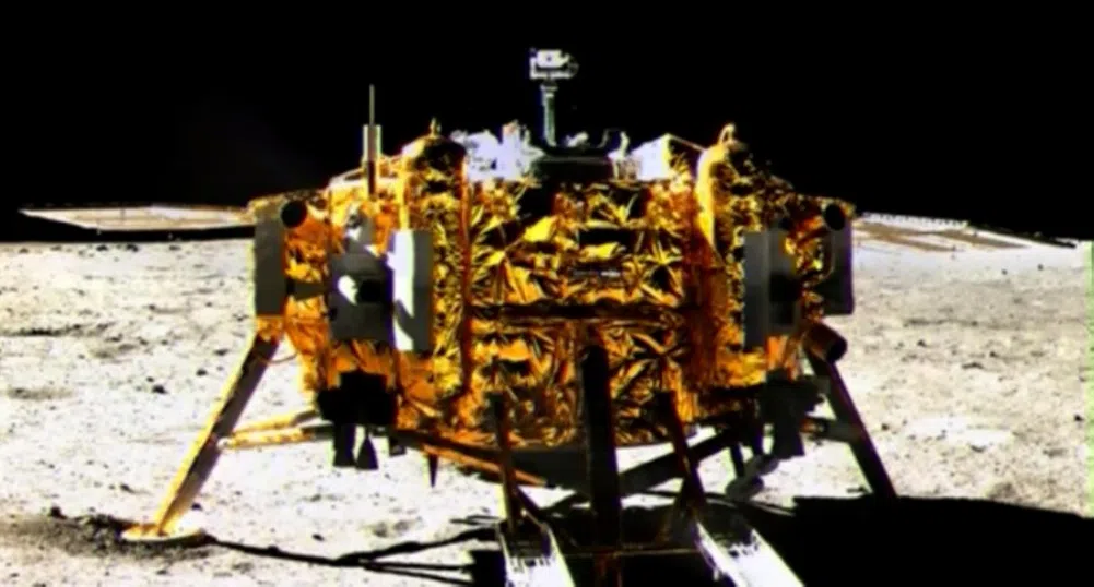 Първи кадри от кацането на Китай на Луната