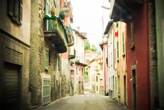 Продават италианско село на цената на къща