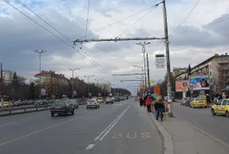 Ремонтират ключови булеварди в София