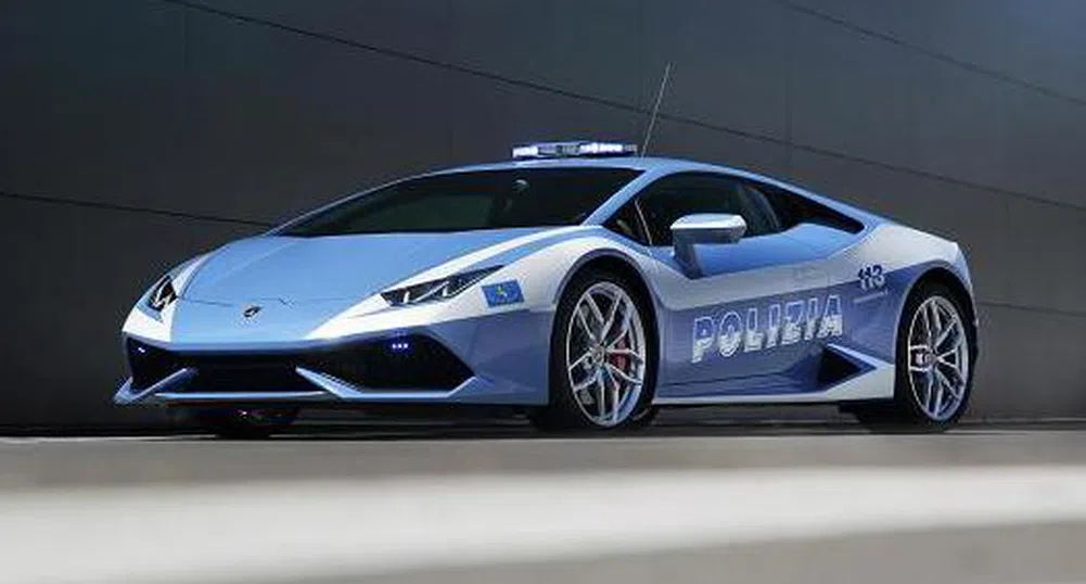 Италианската полиция се сдоби с чисто нов автомoбил Lamborghini