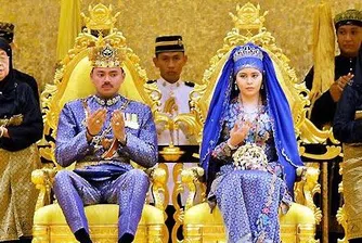 Луксът, в който живее кралското семейство на Бруней