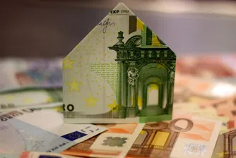UniCredit ще продава необслужвани кредити за 20 млрд. евро
