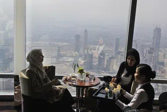 Най-високият ресторант в света отвори врати в Дубай