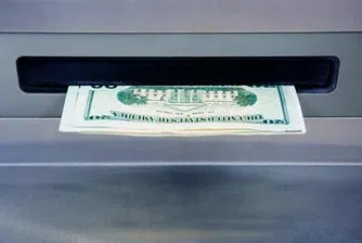 Банки не връщат откраднати през банкомат пари