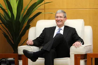 Шефът на Apple продал акции за 11 млн. долара