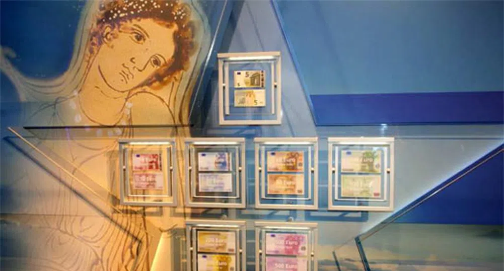 Как ще бъдат защитени от фалшифициране новите евробанкноти?