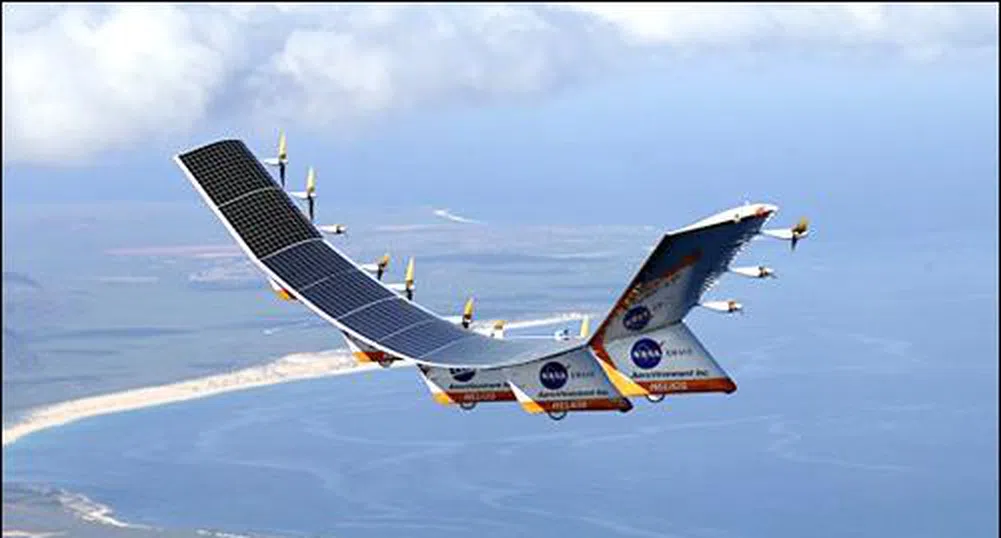 "Слънчевият самолет" стартира за първия си полет