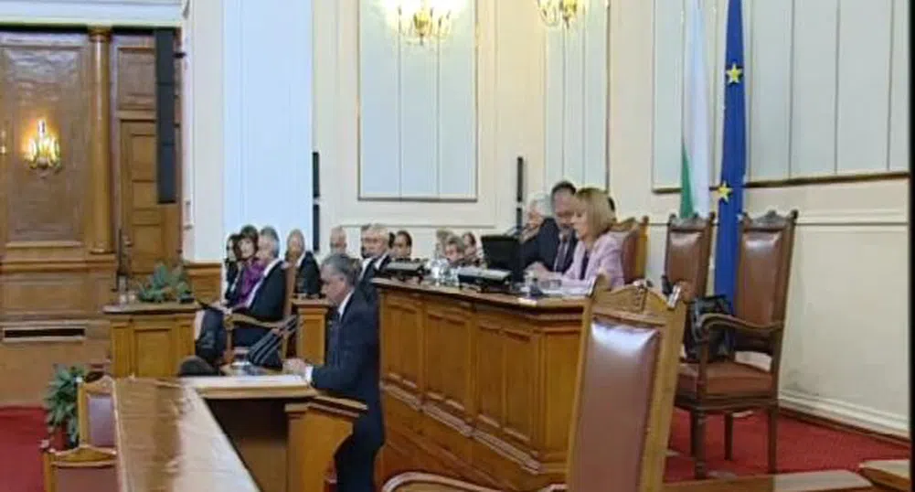 Орешарски обеща кабинет на държавност, развитие и справедливост