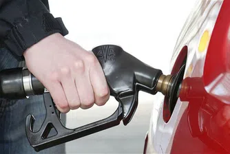 Бензинът у нас поскъпна с 4% за година