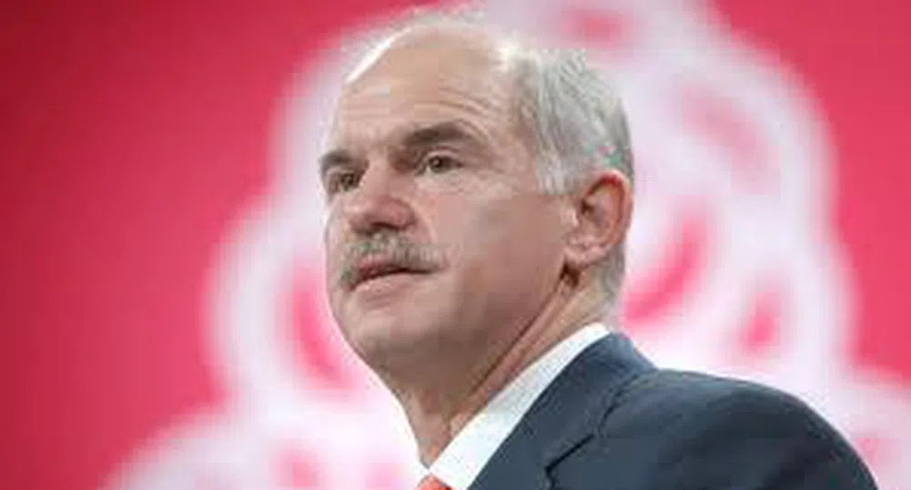 Очакват правителството на Папандреу да падне през 2012