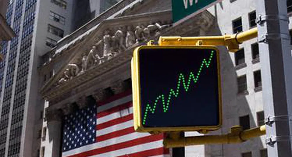 Dow Jones и S&P 500 достигнаха нови върхове за 2011 г.