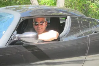 Джордж Клуни продава колата си на търг