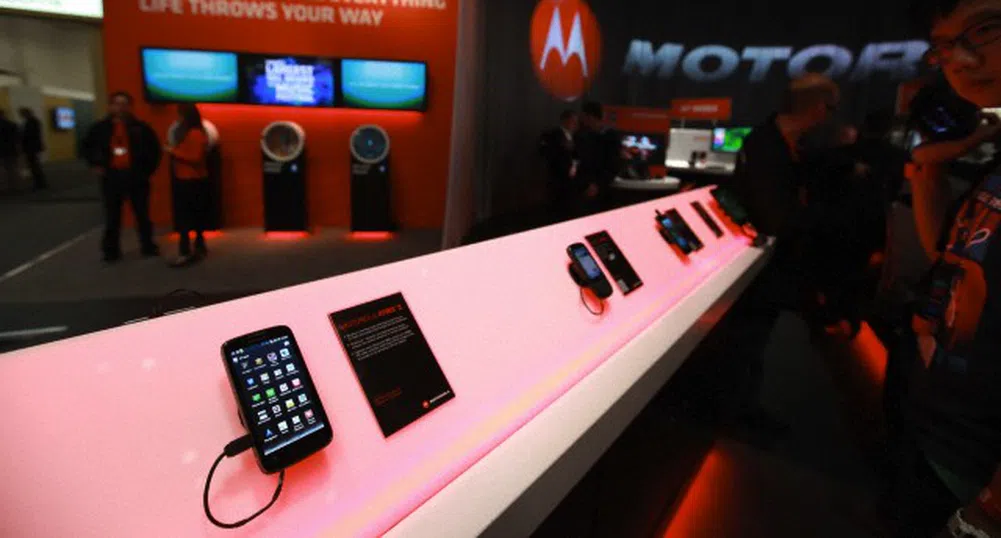 Google продава Motorola на Lenovo за 2.9 млрд. долара