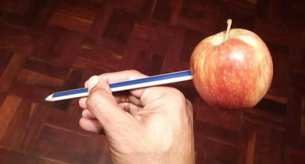 Apple Pencil стана обект на сериозни подигравки в Twitter