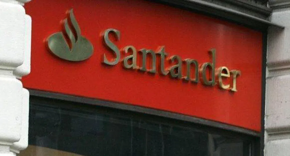 Banco Santander отказа да коментира листване в Лондон