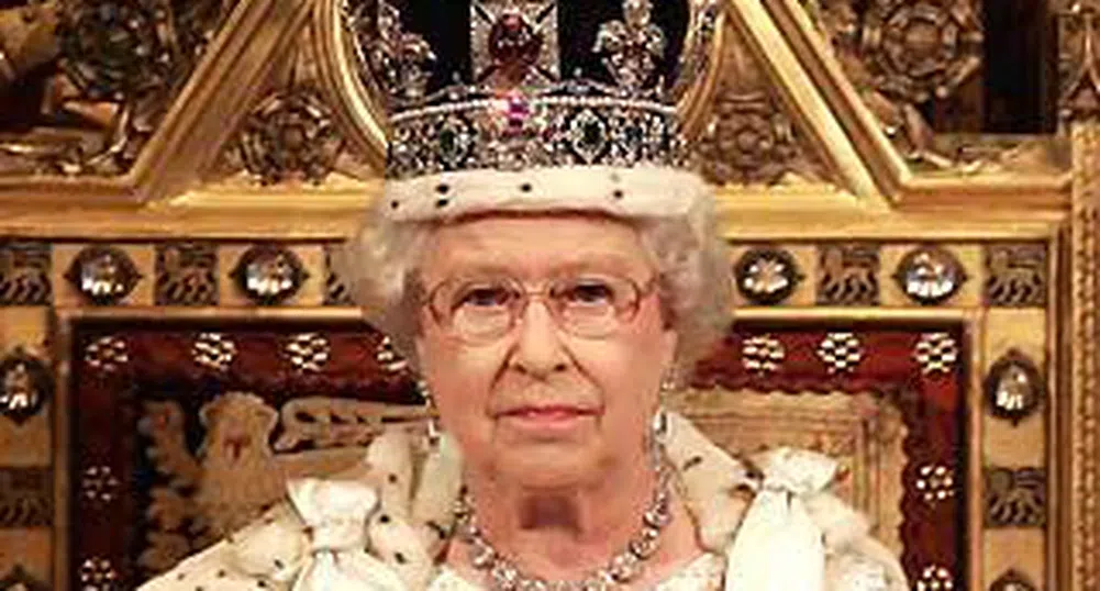 Радиоводещ от Би Би Си обяви кралица Елизабет за мъртва