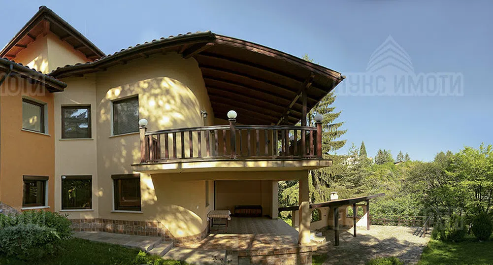 Имот на седмицата: къща за 236 000 евро в София
