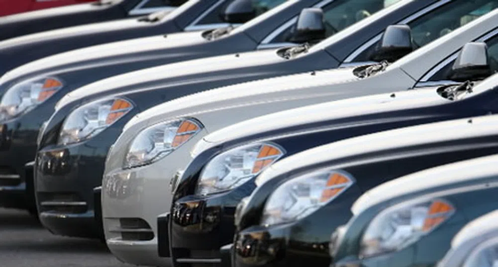 2.6 автомобила на секунда са се продавали през 2013 г.