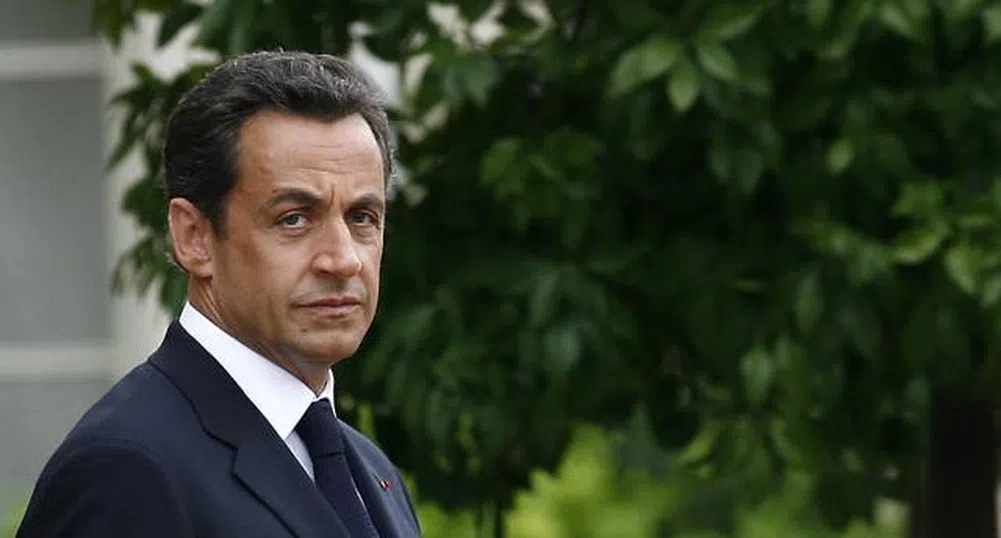 Избирали ниски работници да станат зад Саркози