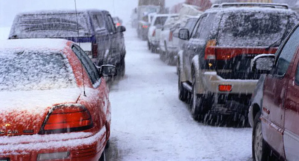 3 200 снегопочистващи машини ще се грижат за пътищата през зимата