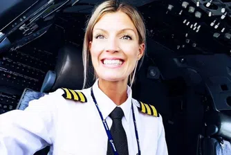 32-годишна красавица пилотира с лекота самолет с 200 пътници