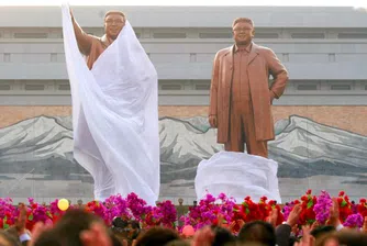 Невероятно скъпият култ към личността на Северна Корея