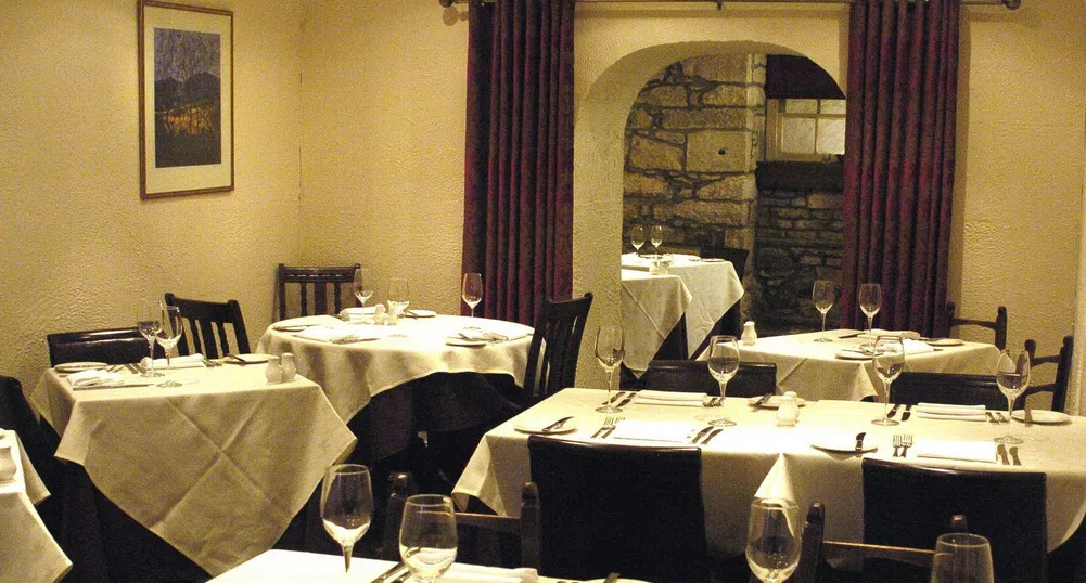 Ресторант даде безплатна вечеря за посетители по гащи
