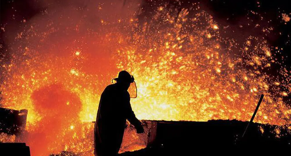 Световното производството на стомана се сви с 11% през юли
