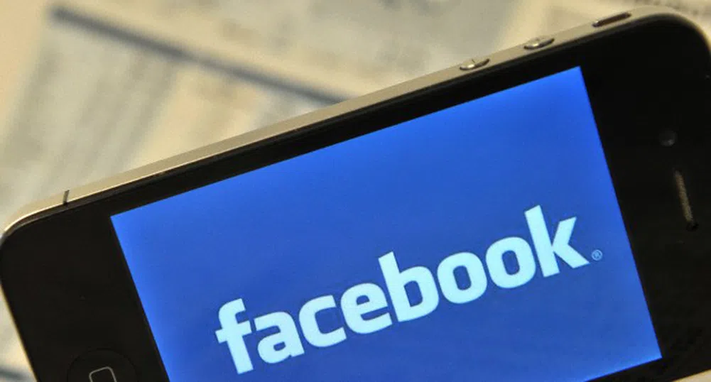 Вероятността да се пристрастят към Facebook е по-голяма при жените