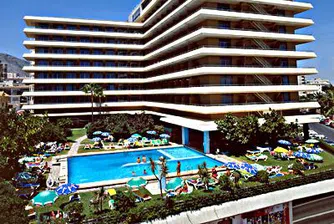 Частни изпълнители продават 7 хотела по морето