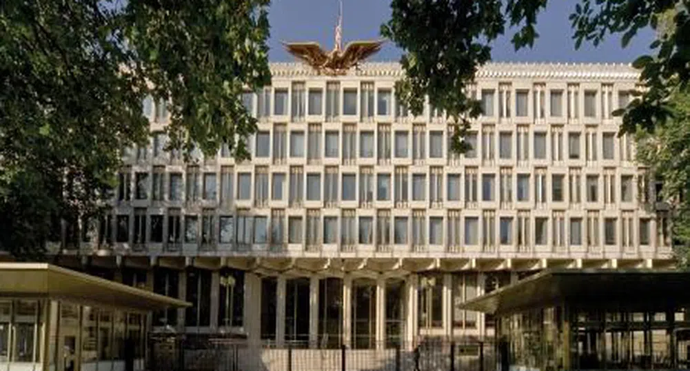 САЩ продава сградата на посолството си в Лондон