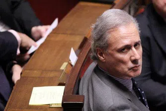 Обвиниха френски министър в сексуален тормоз