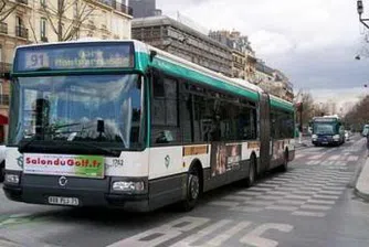 Французите масово пътуват гратис в градския транспорт