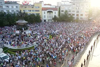 Протестите в България, Турция, Египет и Бразилия се обединяват