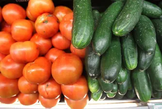 По-евтини краставици и домати