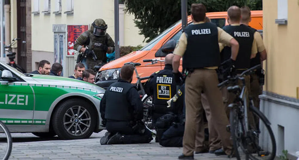Убити и ранени след стрелба в търговски център в Мюнхен