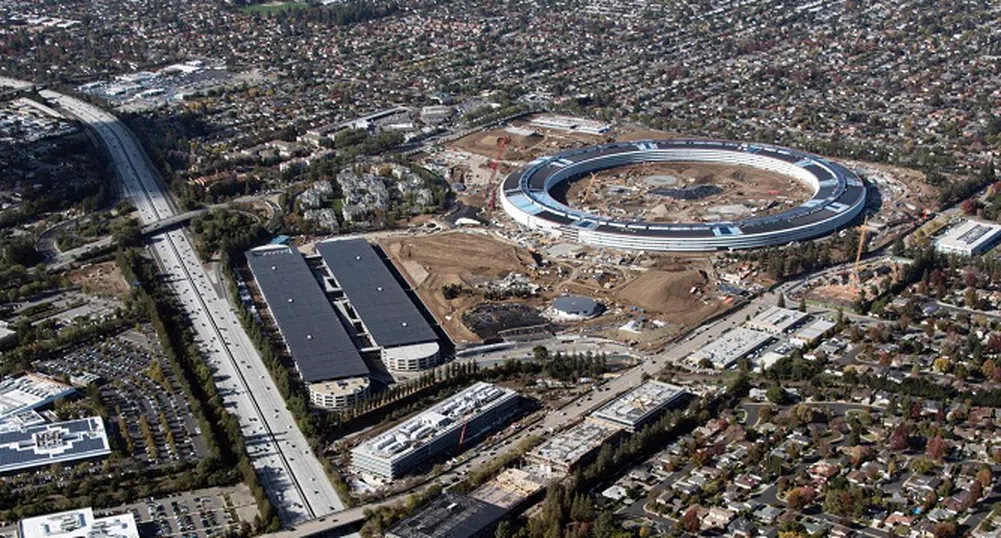 Новият фантастичен Apple Campus вече е реалност