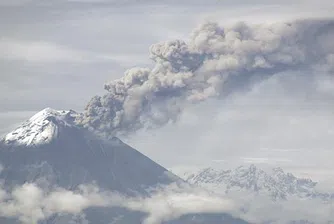 Вулкани продължават да тормозят света