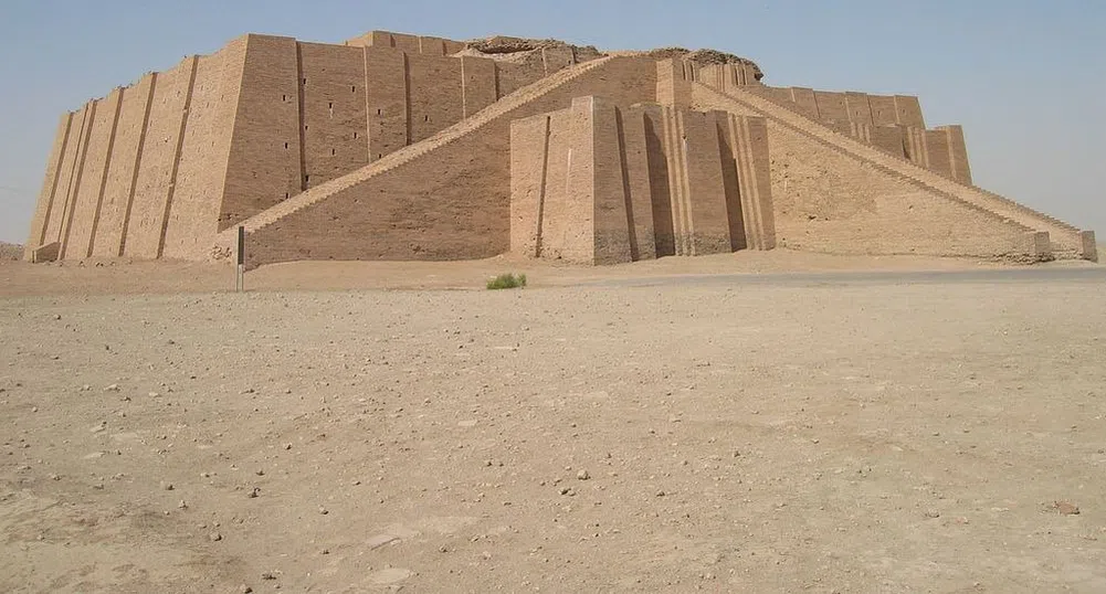 Защо Садам Хюсеин използва древен паметник за военна база