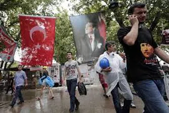 Над 500 хиляди стачкуват в Турция