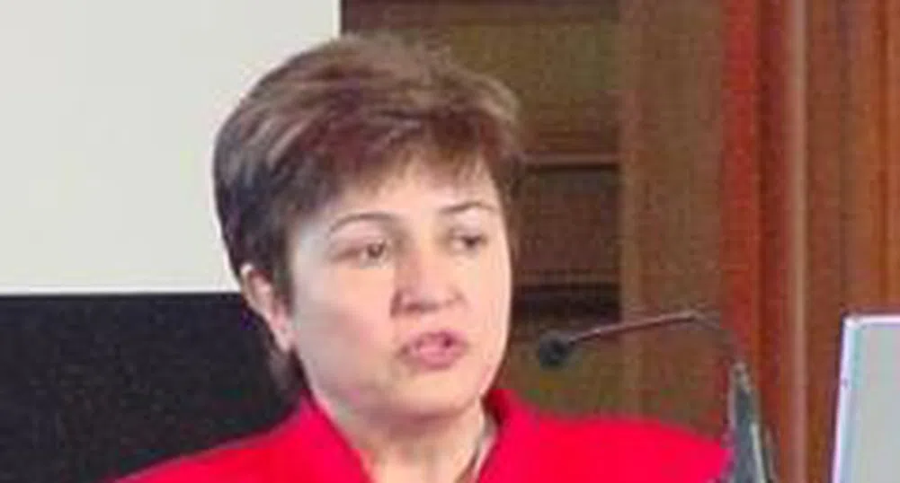 Кристалина Георгиева е най-харесваният български политик