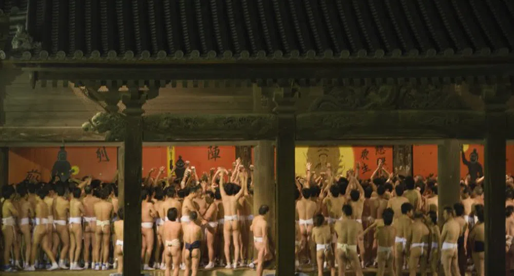 Фестивалът, който събира 9000 голи мъже на едно място