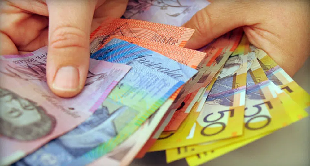 Австралийският долар изригна