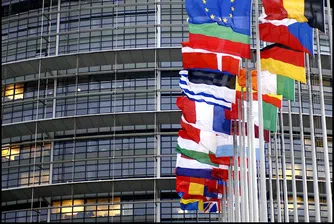 Брюксел отрече, че пряко ще управлява еврофондовете ни