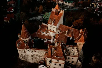 Как изглежда замъкът на Дракула отвътре?