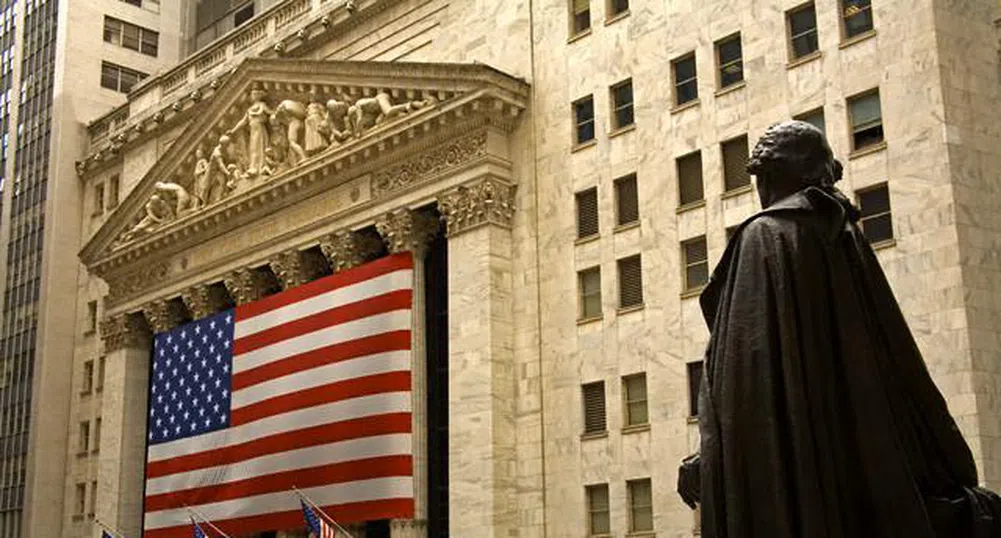 Щатските фондови пазари продължават убедителния марш надолу