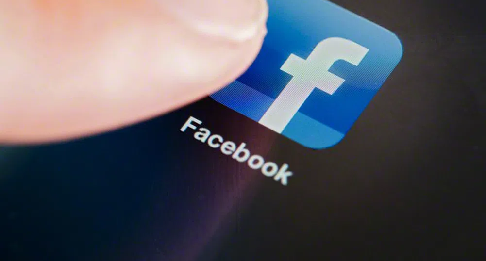 Facebook призна, че хаби батерията на iPhone повече от нормалното